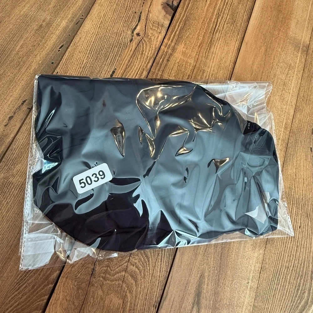 Nike HydraStrong Solid Poly Racer Back One Piece Swimsuit Black 45039